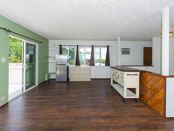 5th image of 958 Holoholo St #B