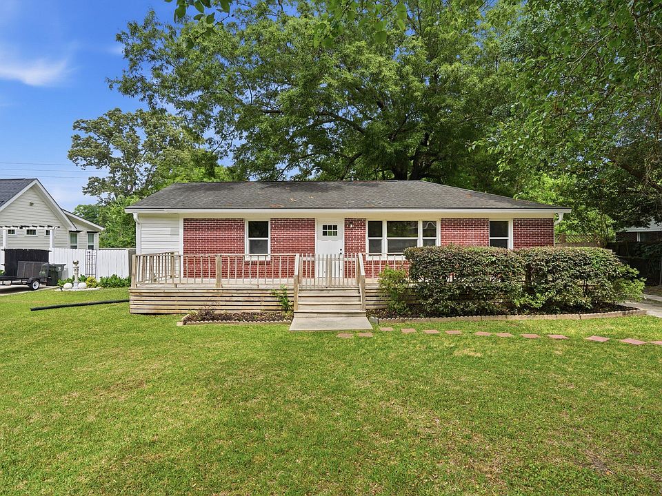 1st image of 131 Harvey Ave