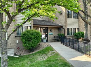 1903 Silver Bell Rd APT 201, Eagan, MN 55122