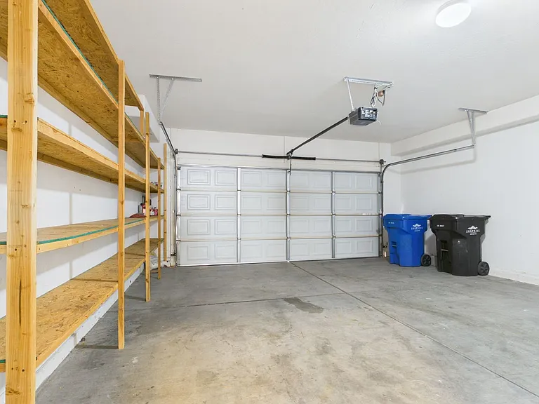 17648 W Lisbon Ln — Photo 20