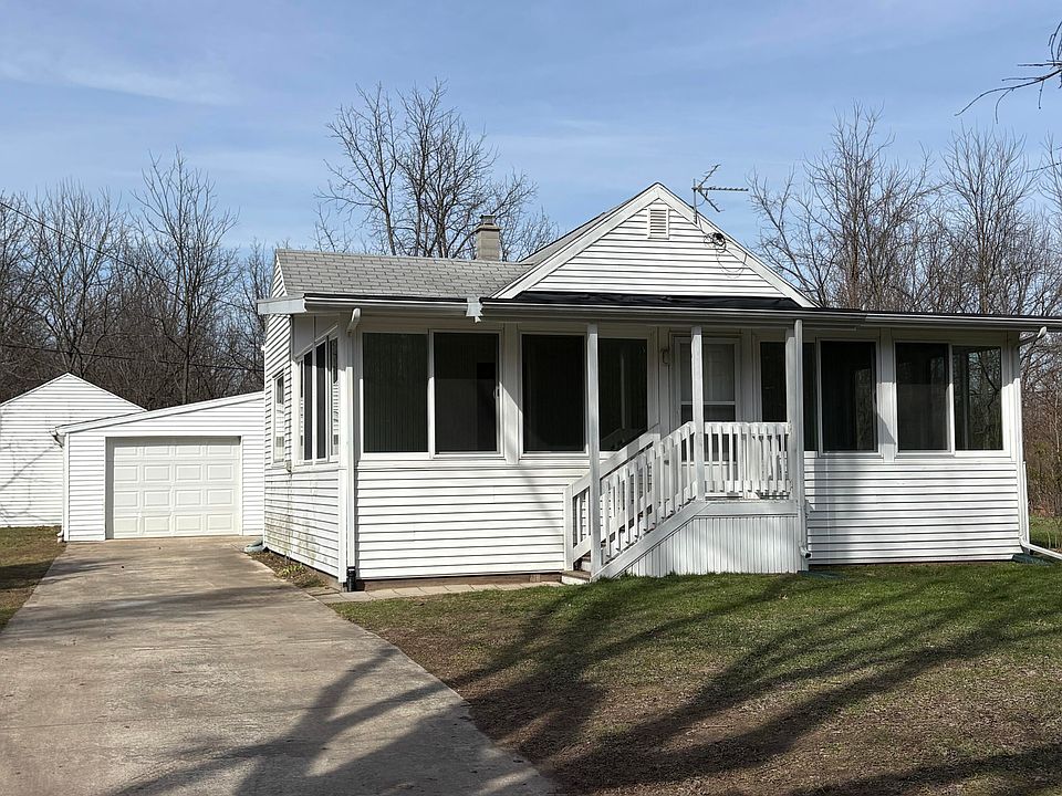1st image of 1909 Bell Rd