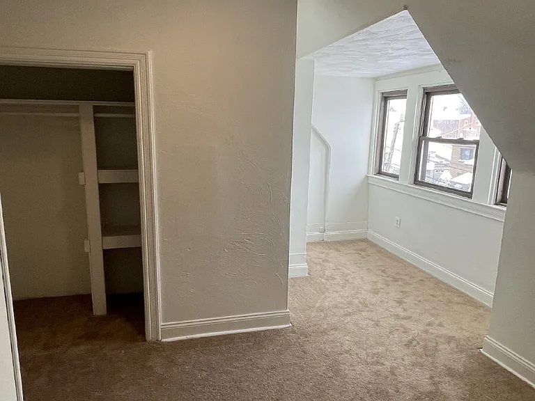 319 N Balph Ave — Photo 11