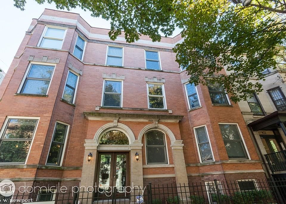 1st image of 815 W Newport Ave #116