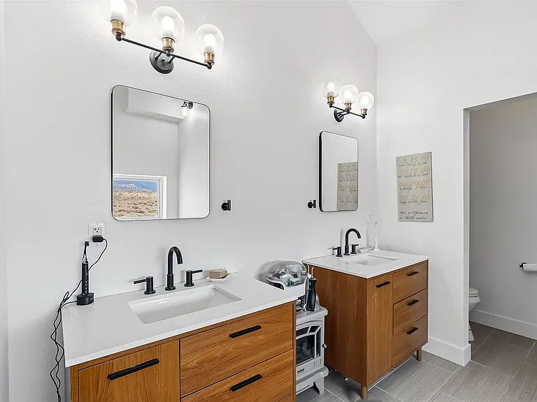 377 Elk Run Rd — Photo 11