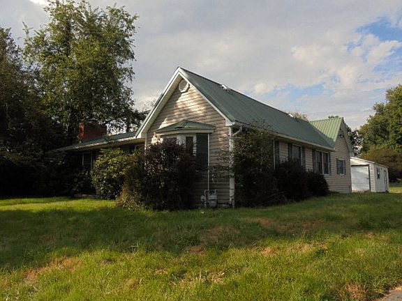2nd image of 229 Sunset Dr W