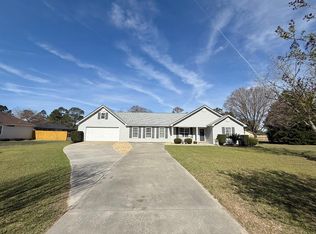 1405 Pebblewood Dr, Adel, GA 31620