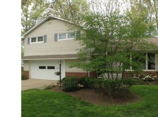 1088 Dorsh Rd, South Euclid, OH 44121