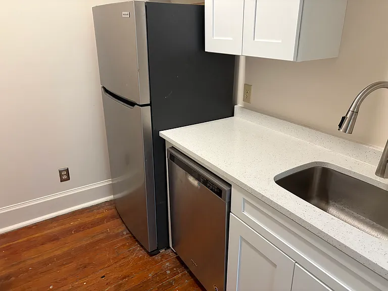 315 N Senate Ave #3B — Photo 10