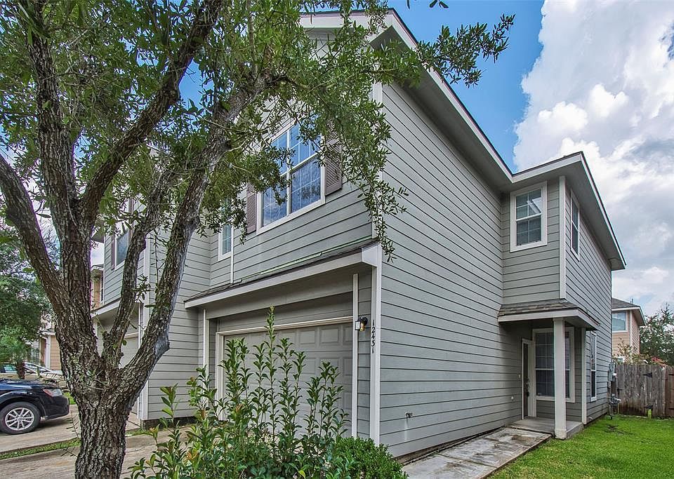 1st image of 12431 Oriole Lake Way