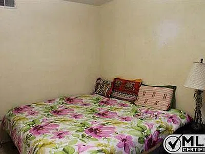 3 bed, 2.5 bath, 2295 sqft, $3,000 — Photo 3