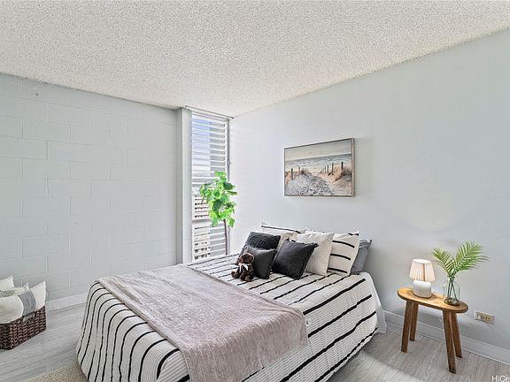 5th image of 3045 Ala Napuaa Pl APT 717