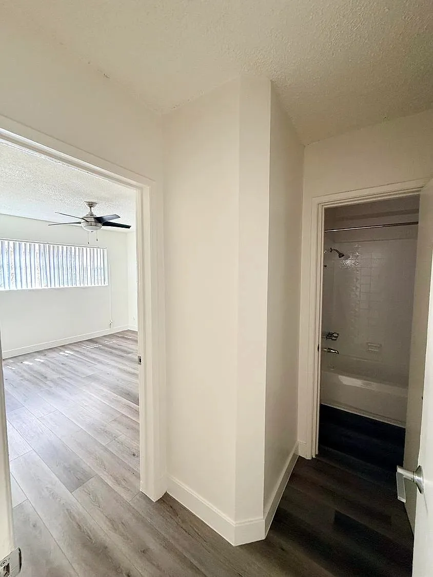 1 bed, 1.0 bath, $1,895 — Photo 4