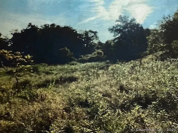 201 New Cheshire Road, Wallingford, CT 06492