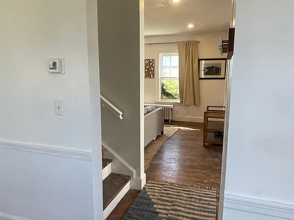 2nd image of 28-30 Jackson Ave #1
