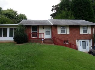 2708 Buchanan St, Winston Salem, NC 27127