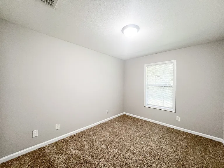 1731 Thistlewood Dr #A — Photo 13