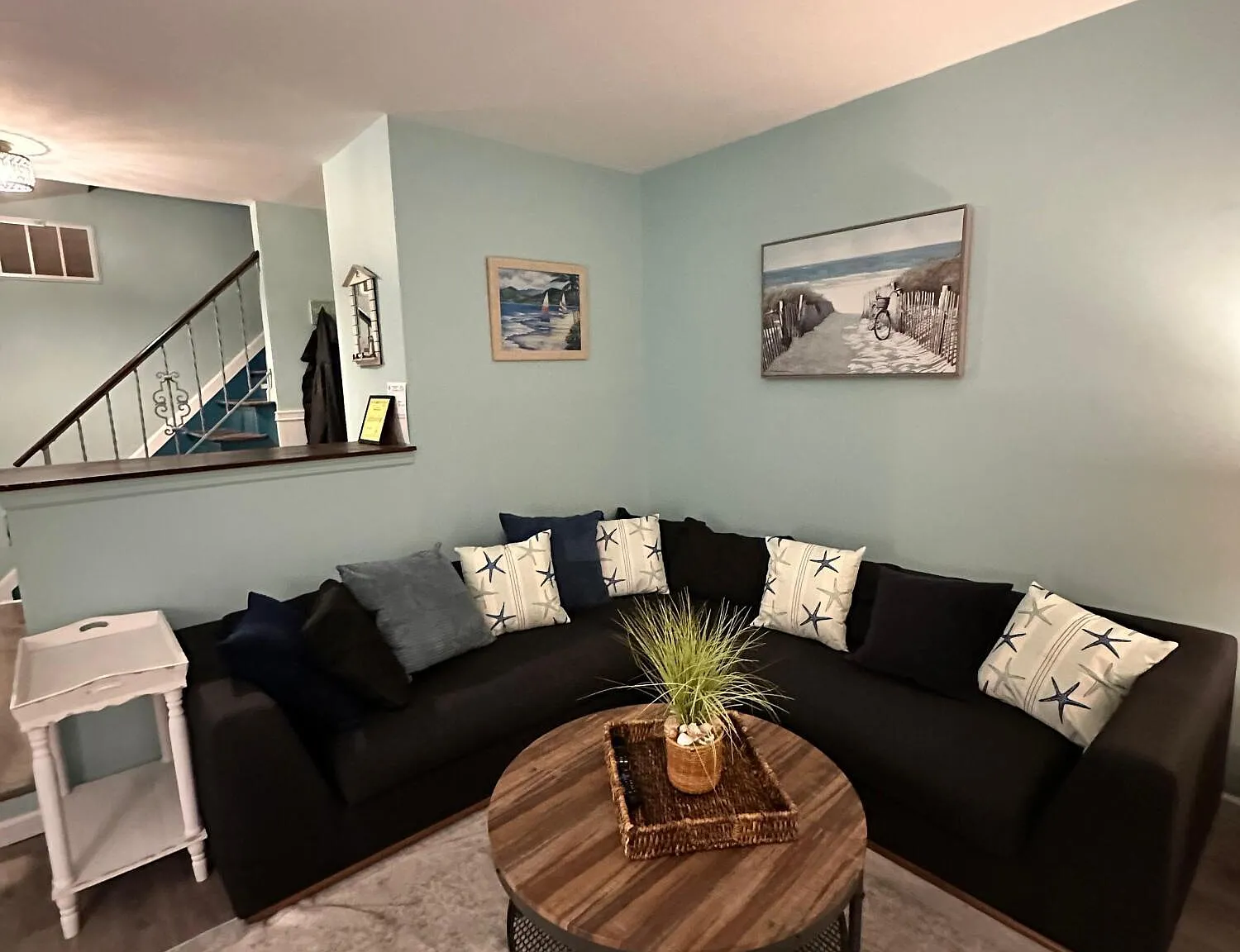 5 bed, 2287 sqft, $3,000 — Photo 2