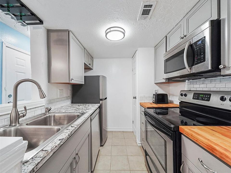 1st image of 3506 Cove View Blvd APT 211