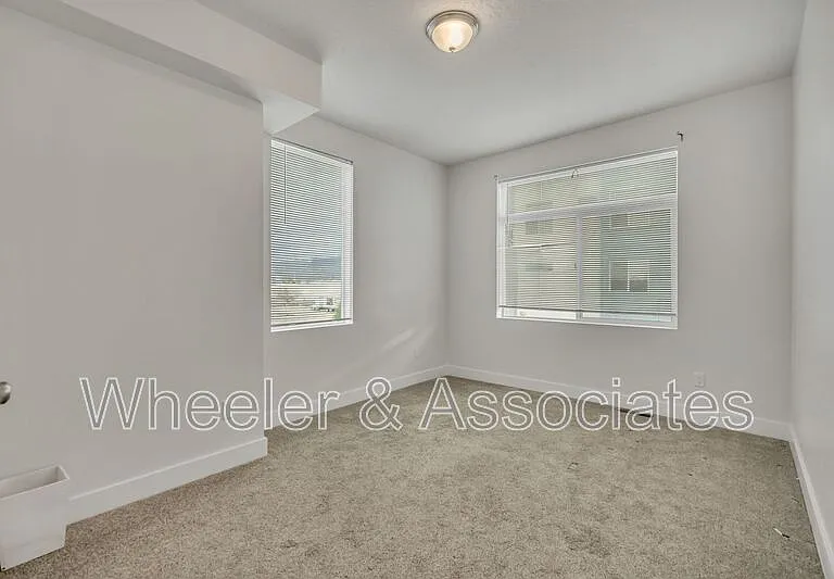 3586 S Xenon Dr — Photo 16