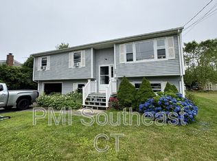 223 Seneca Dr, Groton, CT 06340
