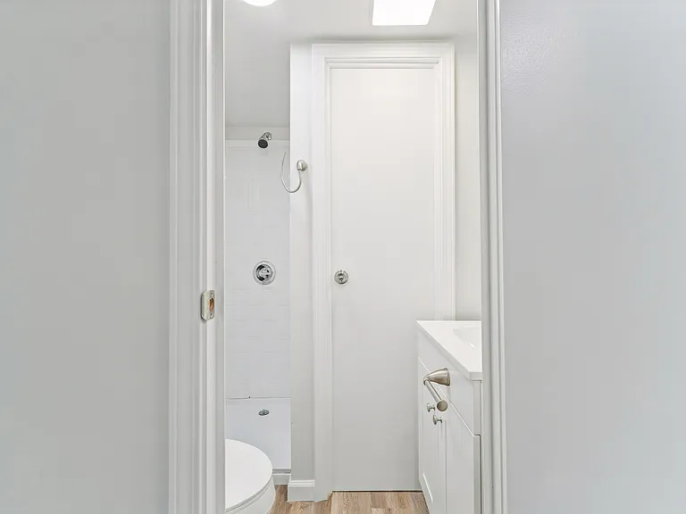 125 Evergreen St — Photo 11