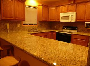 3115 Kilborne Dr, Sterling Heights, MI 48310