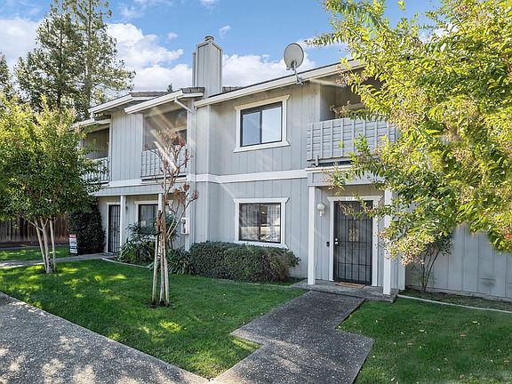 4th image of 747 Saint Andrews Dr APT 1B