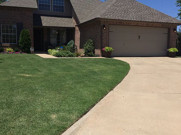3rd image of 4028 Driftwood Cir