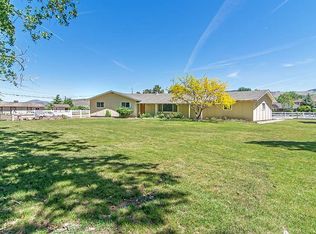 19700 Miner Ln, Reno, NV 89521