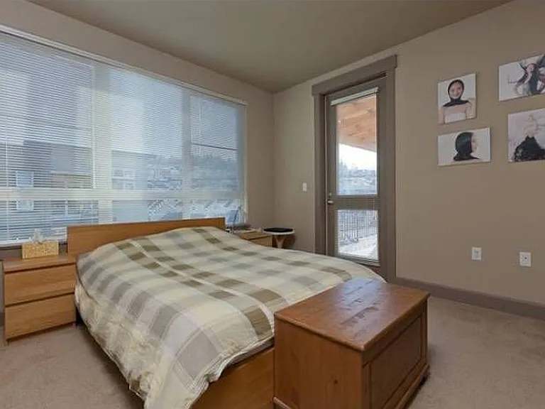 1840 25th Ave NE #402 — Photo 11