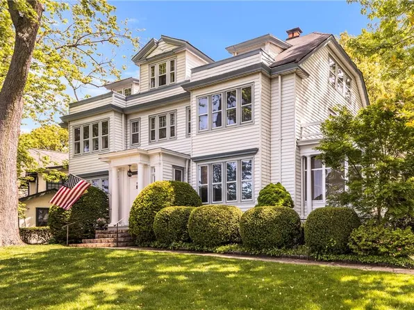 10 Chatfield Road, Bronxville, NY 10708