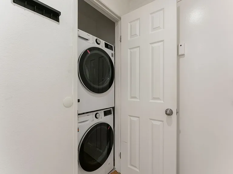 9061 Keith Ave #208 — Photo 15