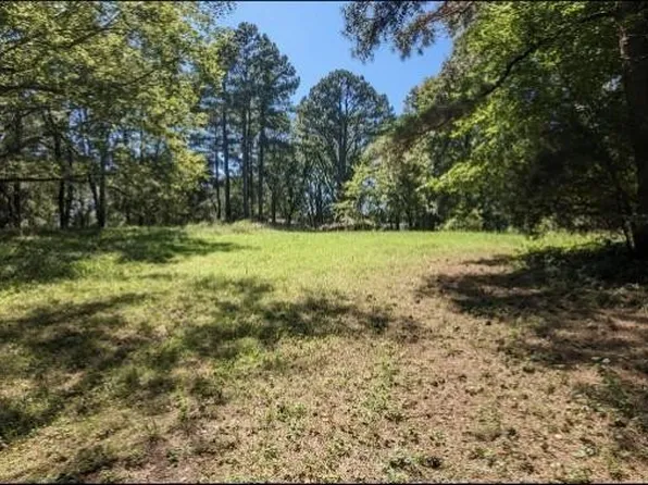 237 Hugh Hunter Rd, Oak Grove, KY 42262