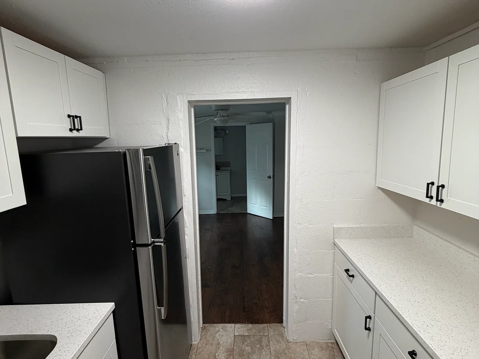 1 bed, 450 sqft, $1,400 — Photo 2