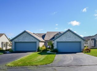 2530 Highridge Ln SE, Grand Rapids, MI 49546