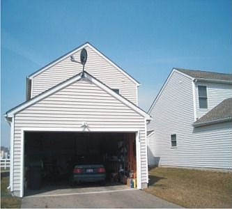 2nd image of 1384 Hepatica St