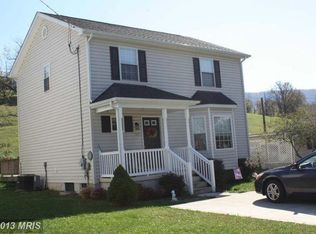 184 N Eberly St, Strasburg, VA 22657