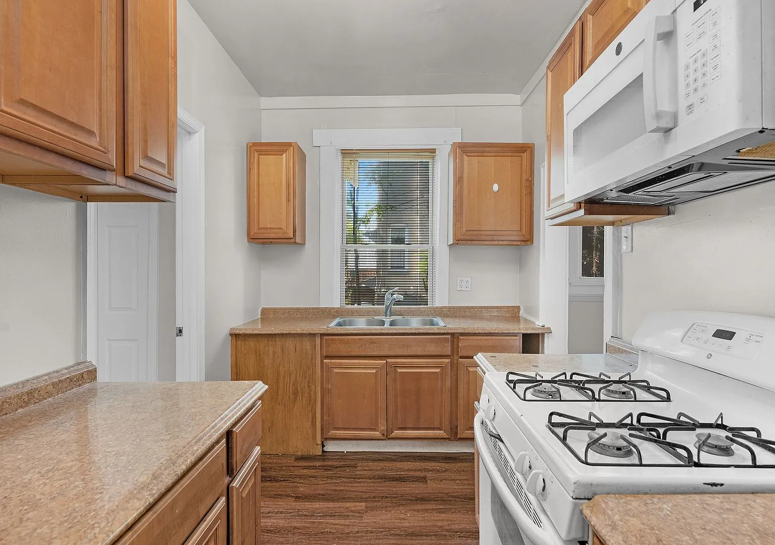 3503 Oakmont Avenue — Photo 3