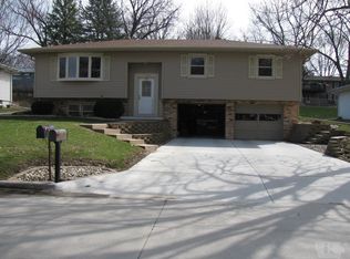 1708 Highland Ave, Red Oak, IA 51566