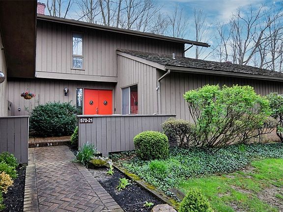 2nd image of 570-21 Russet Woods Ln