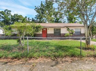 433 W 17th St, Apopka, FL 32703