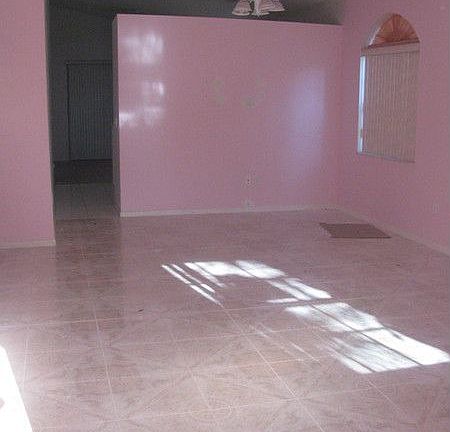 4th image of 301 NW 154th Ave