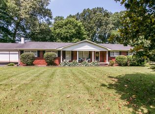 304 Royal Oak Dr, Paris, TN 38242