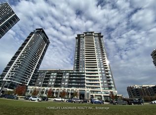 15 Water Walk Dr #811, Markham, ON