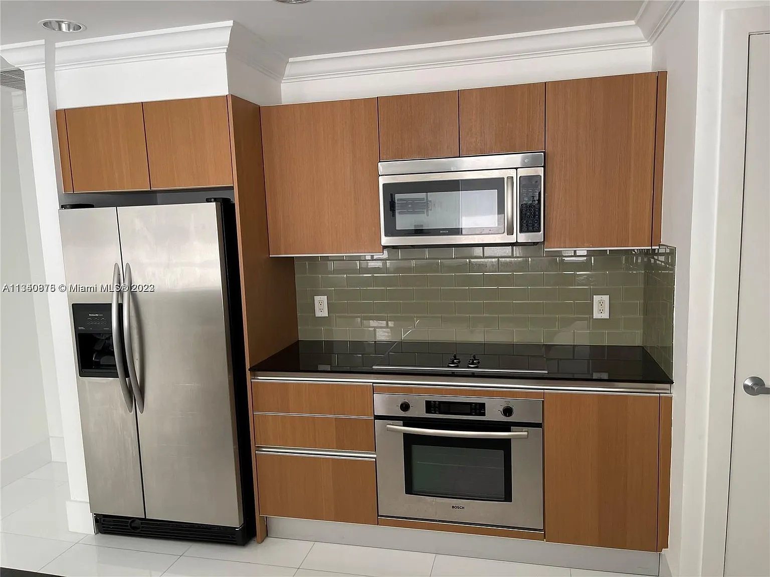 1 bed, 843 sqft, $2,900 — Photo 3