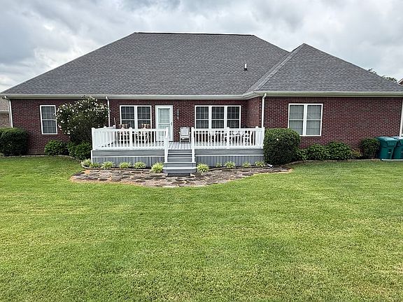 4th image of 150 Meadow Ridge Dr