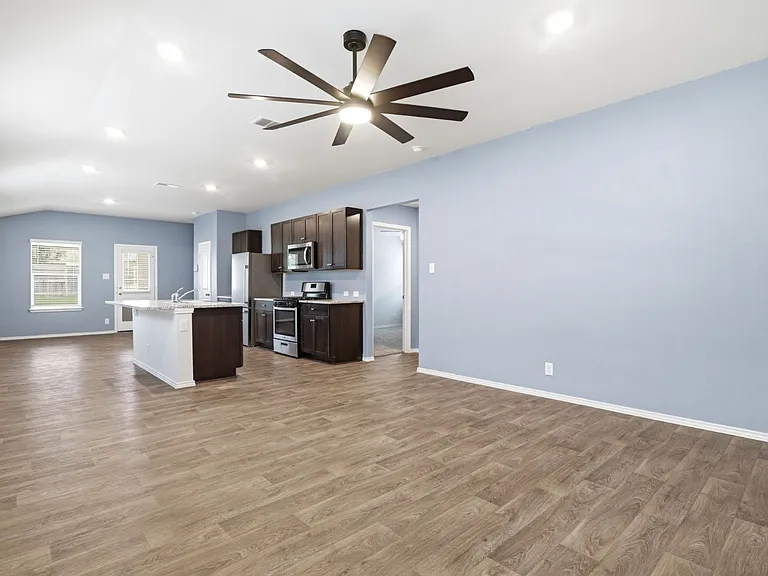 4323 Lake Ritter St — Photo 8