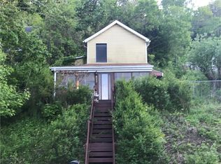 677 Grant Ave, Heidelberg, PA 15106