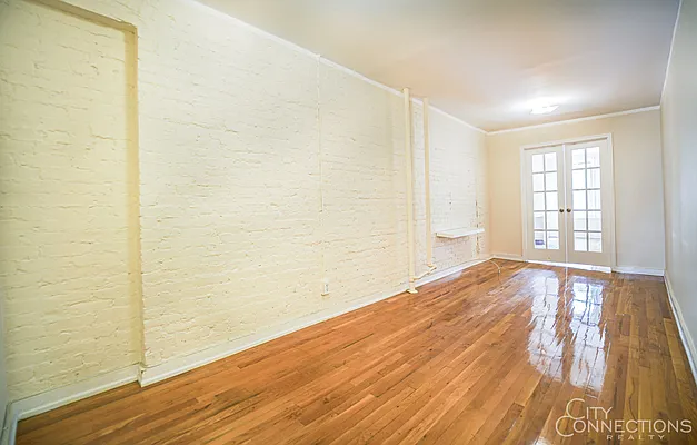 Rented by City Connections Realty | media 17