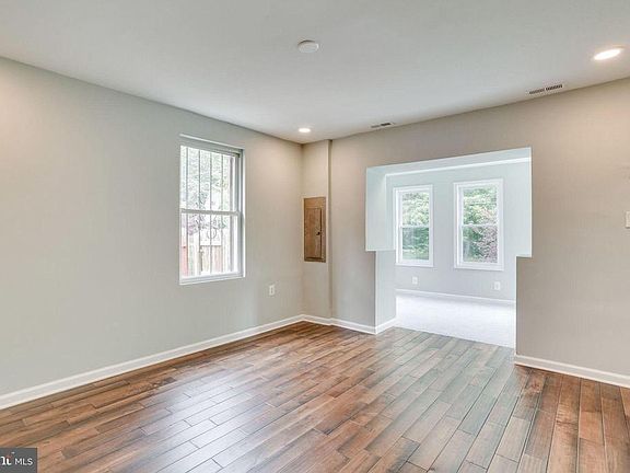 Living room with a nice addition for extra space